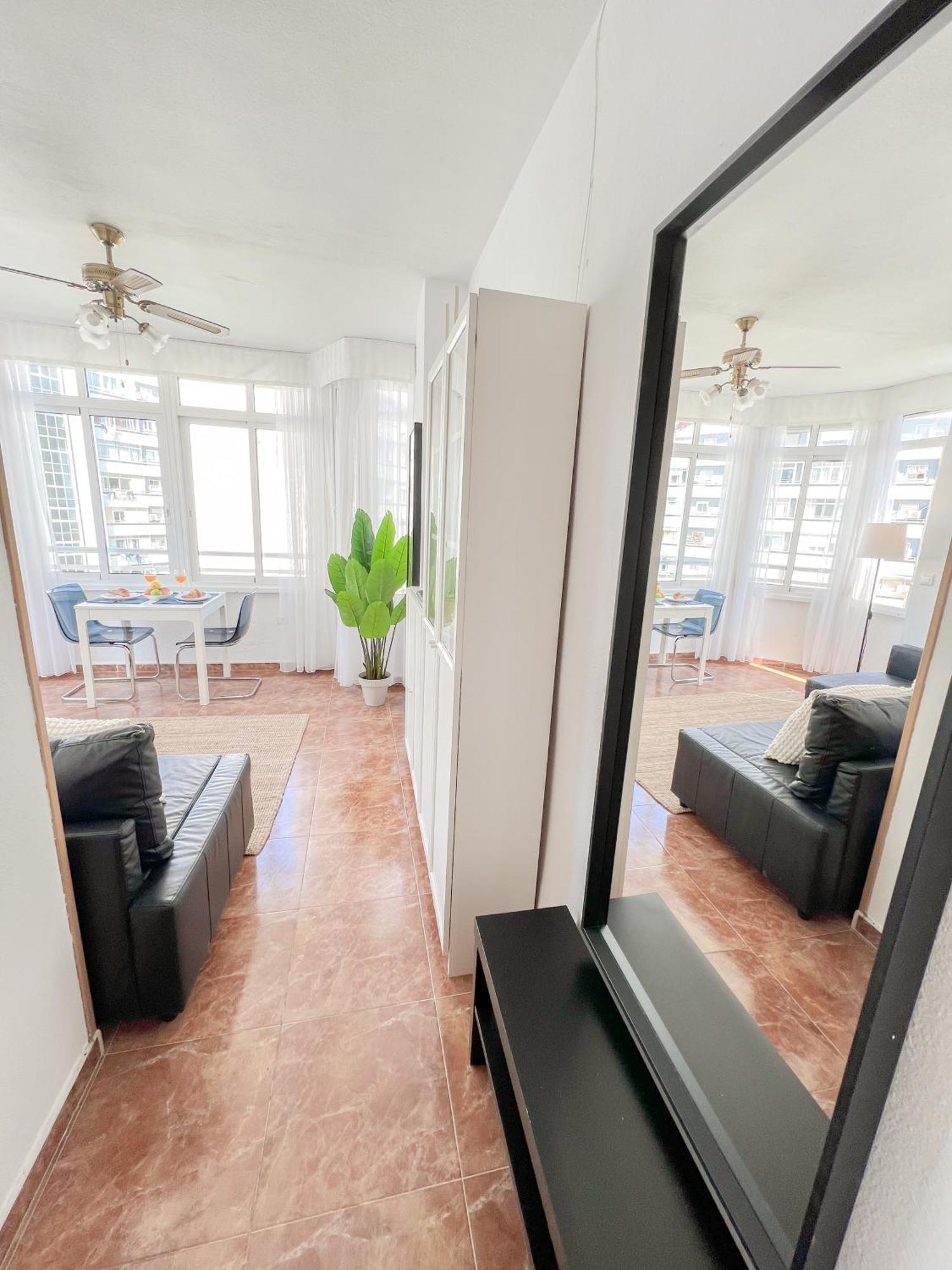 Ferienwohnung Cozy & Bright Flat Torremolinos Centre Exterior foto